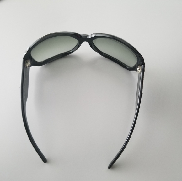 BURBERRY Sunglasses Italy - Picture 9 of 14